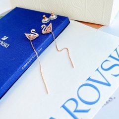 SWAROVSKI Dazzling Swan drop earrings (Pink, Rose gold-tone plated) - Khuyên tai thiên nga pha lê hồng - JEWELRY