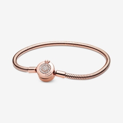 Pandora Moments Snake Chain Bracelet (Crown O Clasp, Rose-gold 14k plated) Vòng/lắc tay bạc hỗn hợp kim loại mạ vàng hồng 14k, khoá vương miệng, dáng mềm - JEWELRY