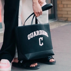 Túi MLB Varsity Basic Canvas Cleveland Indians Black Tote Bag - Túi xách, đeo vai màu đen