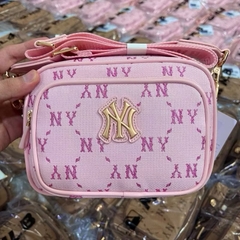 TÚI MLB MONOGRAM CROSS BAG BROWN/CREAM/PINK/BLACK/LAVENDER - TÚI ĐEO CHÉO DÁNG VUÔNG MÀU NÂU/KEM/HỒNG/ĐEN/TÍM