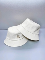 Mũ MLB Diamond Monogram Leather Bucket Hat New York Yankees Cream - Mũ vành tròn, chất da, màu trắng kem