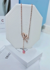 SWAROVSKI Volta Y pendant (Bow, Pink, Rose gold-tone plated) - Dây cổ, dây chuyền hoạ tiết nơ dài - JEWELRY NECKLACE