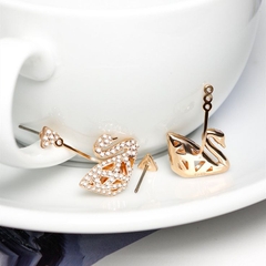 SWAROVSKI Facet Swan Pierced earrings (Swan, White, Rose-gold tone plated) - Khuyên tai thiên nga - JEWELRY