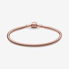 Pandora Moments Snake Chain Bracelet (Barrel Clasp, Rose-gold 14k plated) - Vòng/lắc tay hỗn hợp kim loại mạ vàng hồng 14k, khoá trụ ngắn, dáng mềm