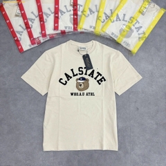 WHOAU Steve Campus Arch Letter T-Shirt Beige - Áo thun, cổ tròn, tay lỡ màu be