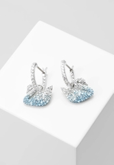 SWAROVSKI Iconic SWAN earrings (Swan, Blue, Rhodium plated) - KHUYÊN TAI THIÊN NGA XANH CHUYỂN MÀU OMBRE - SWAROVSKI - JEWELRY