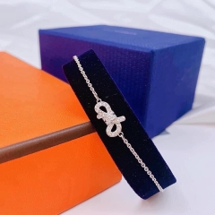 SWAROVSKI Iconic Swan bracelet (Swan, White, Rhodium plated) - Vòng/lắc tay thiên nga trắng - JEWELRY