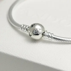 PANDORA Disney, Moments Sparkling Snake Chain Bracelet (Mickey Mouse Clasp, Silver Strerling, Clear Zirconia) - Vòng/lắc tay bạc 925, khoá tròn chuột Mickey, dáng mềm