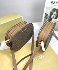 Túi Michael Kors MK Jet Set Travel Medium Signature Logo Crossbody Bag Brown - Túi đeo chéo, dáng oval tròn, màu nâu