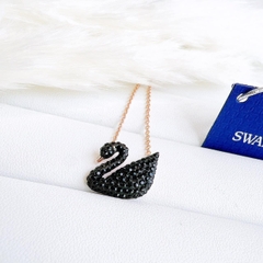 SWAROVSKI Iconic Swan pendant (Swan, Black, Rose gold-tone plated) - Dây cổ, dây chuyền SWAROVSKI - JEWELRY NECKLACE