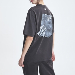 MLB Denim-like monotiv overfit functional short-sleeve T-shirt New York Yankees Charcoal - Áo thun cổ tròn, tay lở màu than chì