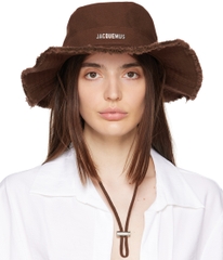 MŨ JACQUEMUS LE BOB ARTICHAUT BROWN - LES CLASSIQUES - BUCKET HAT