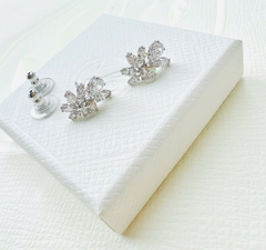 SWAROVSKI Gema Flower stud earrings (White, Rhodium plated) - Khuyên tai, pha lê trắng - JEWERY