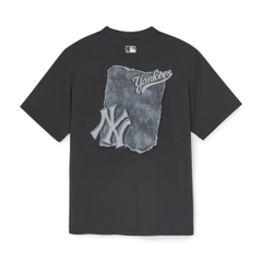 MLB Denim-like monotiv overfit functional short-sleeve T-shirt New York Yankees Charcoal - Áo thun cổ tròn, tay lở màu than chì