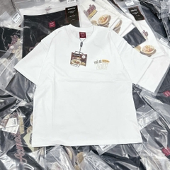 (PHỞ STORY x ADLV) ÁO THUN ADLV ROAD SIGN BEAR WHITE T-SHIRT