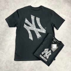 ÁO NEW ERA MONOGRAM T-SHIRT