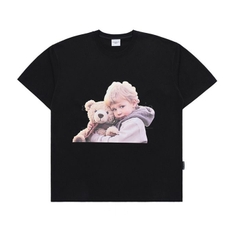 ÁO ADLV BABY FACE BEAR DOLL HUG SHORT SLEEVE T-SHIRT BLACK SS24R