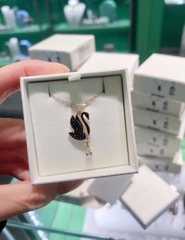 CHÍNH HÃNG - SWAROVSKI Swan pendant (Black, Rose gold-tone plated) - Dây cổ, chuyền thiên nga pha lê đen, giọt nước rơi - JEWELRY NECKLACE