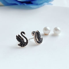 SWAROVSKI Swan stud earrings (Swan, Black, Rose gold-tone plated) - Khuyên tai thiên nga đen - JEWERY