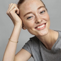 Pandora Signature I-D bangle (14k Gold plated) - Vòng/lắc tay hỗn hợp kim loại mạ vàng 14k, dáng cứng - JEWELRY