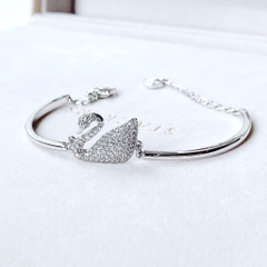 SWAROVSKI Iconic Swan bangle (Swan, White, Rhodium plated) - Vòng/lắc tay thiên nga trắng - BRACELET - JEWELRY