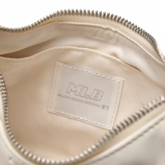 Túi MLB Classic Monogram New Emboss Cross Bag B Boston Cream - Túi xách, đeo chéo màu trắng kem