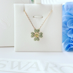SWAROVSKI Idyllia pendant (Clover, Green, Gold-tone plated) - Dây cổ, dây chuyền lá, pha lê xanh - JEWELRY NECKLACE