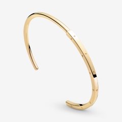 Pandora Signature I-D bangle (14k Gold plated) - Vòng/lắc tay hỗn hợp kim loại mạ vàng 14k, dáng cứng - JEWELRY
