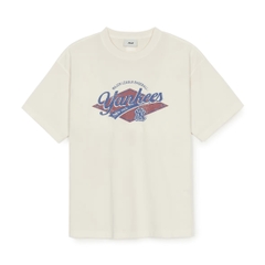 MLB Varsity Vintage Washed Graphic Mega Overfit Short Sleeve T-Shirt NY Newyork Cream - Áo thun cổ tròn tay lỡ tone trắng kem