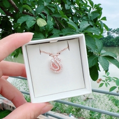 SWAROVSKI Swan pendant (Mixed cuts, Swan, Pink) - Dây cổ, chuyền, đính đá pha lê hồng, thiên nga - JEWELRY NECKLACE