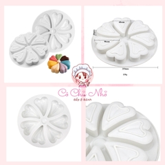 Khuôn Silicon 7 cánh tim xoáy 22cm
