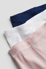 Quần shorts leggings (3 quần) hồng nhạt, trắng, xanh biển đậm