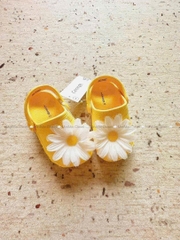 Clogs vàng / hoa cúc