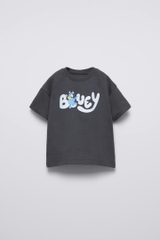 Áo phông xám đậm / Bluey