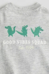 Áo phông xám nhạt / Good Vibes Squad