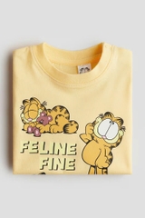 Áo phông vàng / Garfield