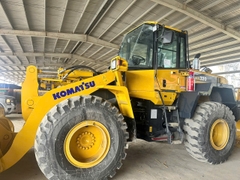 MÁY XÚC LẬT KOMATSU WA320-6