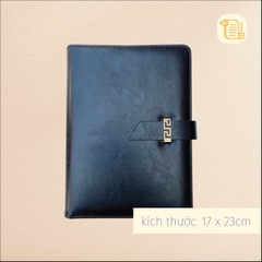 Sổ còng B5 kẻ ngang khuy cài họa tiết bìa da  70gsm, 200 trang, cài bút, để thẻ