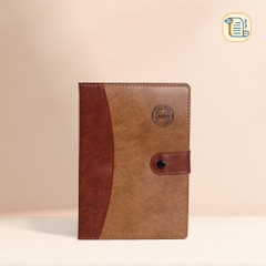 Sổ tay A6-A5-19,5x10,5 kẻ ngang DIARY bìa da khuy bấm tròn 70gsm, 200 trang, cài bút