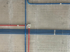 thi công ống PVC Conduit trong tòa nhà – ống chạy âm tường/âm sàn, kết nối hộp nối dây