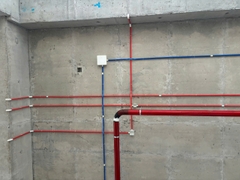 thi công ống PVC Conduit trong tòa nhà – ống chạy âm tường/âm sàn, kết nối hộp nối dây