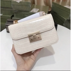 Túi xách nữ Ck size 19 ( hàng sẵn )H314