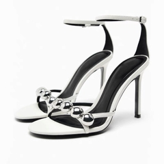 Sandal ZR Trắng quai ngang đính hạt bạc tròn FULLBOXH276