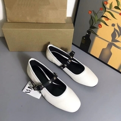 Giày búp bê ZR sữa mũi tròn FULLBOX( chân dày nên tăng size)H161
