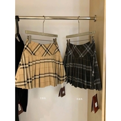 Áo khoác len cardigan WGWE 8669 phong cách Hàn+ Chân Váy Kẻ Caro Xếp Ly W8040#/H518