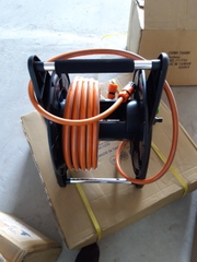 Bộ Súng Tưới 8 Chế Độ Kèm Gá ống, dây 12mm- Quay Tay Tiện Lợi, Tưới Mạnh Đa Năng