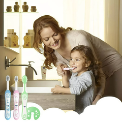 Bàn chải đánh răng cá xanh /hình bướm hoa /hình rùa con Chicco