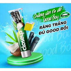 Kem đánh răng Closeup than hoạt tính Detox trắng răng 230g