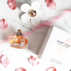 Nước hoa nữ Marc Jacobs Daisy Love EDT 30ml