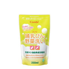 Nước rửa bình sữa và rau quả từ dầu cọ Combi (túi 250ml và 300ml)